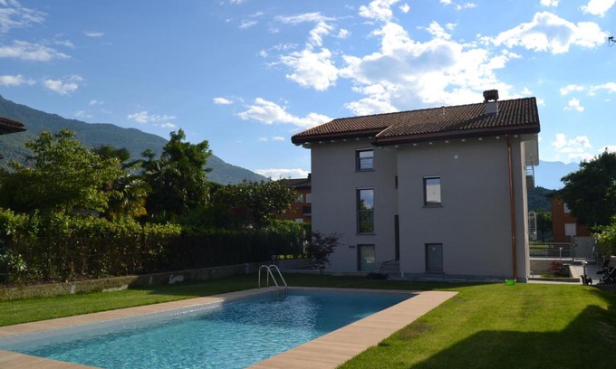 Colico Piano Wohnung | lido 3 pool, 30m from the lake, pet friendly COMO LAKE