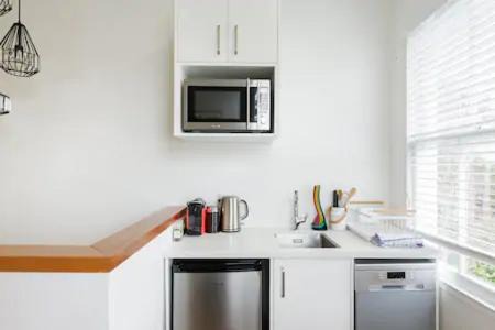 Freemans Bay Wohnung | Light-filled Renovated Villa Walk to Ponsonby Road