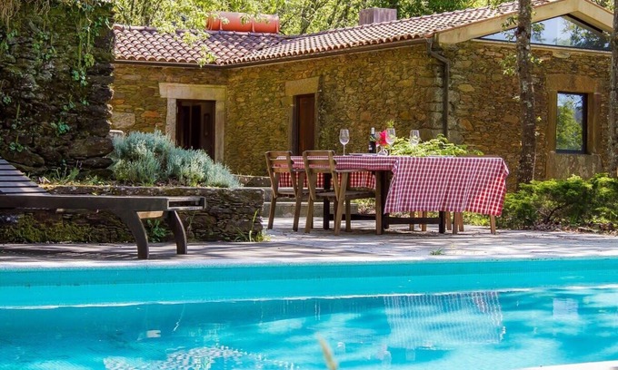 Venade Haus | Liiiving in Caminha | Oak Tree Chill House