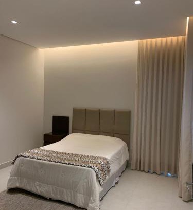 Piumhi Haus | Lima suítes aconchegantes próxima a Capitólio e Canastra