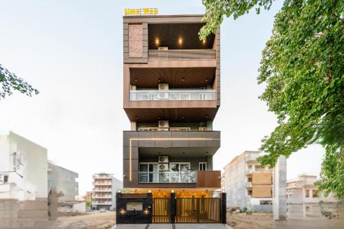 Gurugram Wohnung | Lime Tree 1BHK Service Apartment Near Artemis Hospital Sector 52 Gurgaon