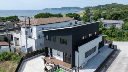 Nagawa Haus | Links seaside resort -ビーチまで徒歩1分&サウナ完備-