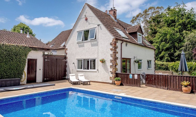 Fitzhead Haus | Linnets Somerset Holiday Home