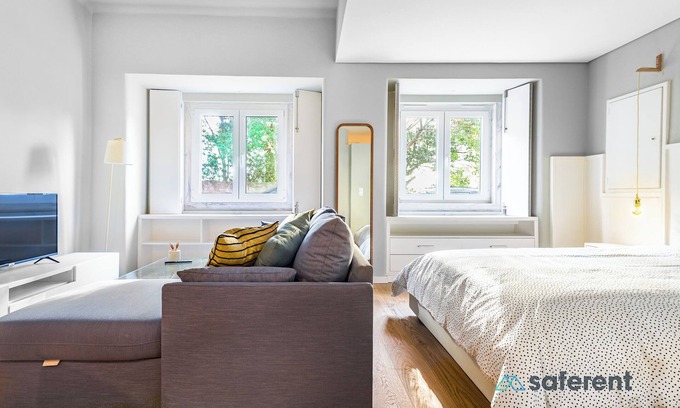 Lisbon Old Town Wohnung | LIS003 · Charming Studio +Netflix +Washing machine