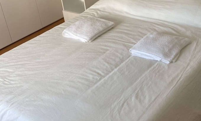 Alfama Wohnung | Lisbon Breezy Haven: 2-bedroom Oasis
