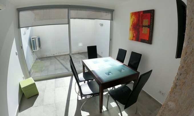 Pena Wohnung | Lisbon, renewed T1 apartment with pateo near Mártires da Pátria, Lisbon