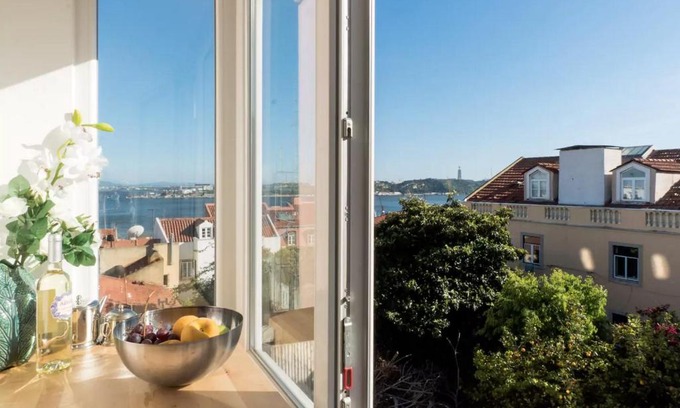 Santos Wohnung | Lisbon Secret & River View Family Flat