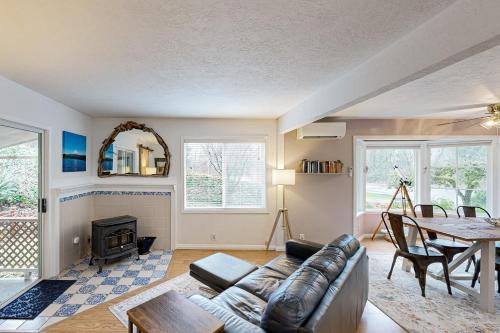 Cloverdale Haus | Little Nest