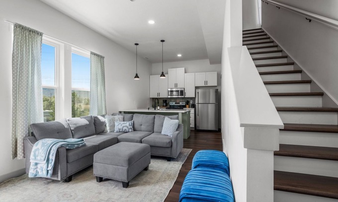 Lehi Haus | Little ranch in the city!