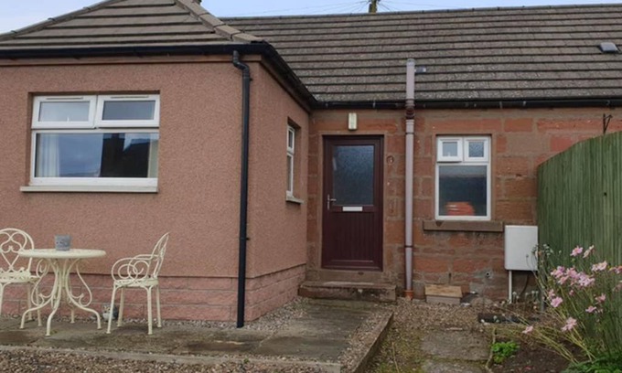Kirriemuir Haus | Little Red Kirriemuir