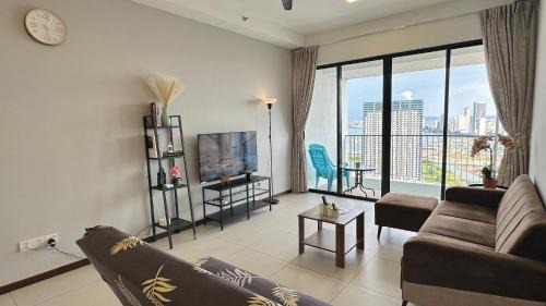Tanjung Tokong Wohnung | LM HomeyC 3BR Family Suite for 4-14 Pax with Nexflix & Coway Water Purifier