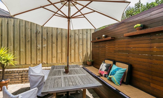 Torquay Wohnung | Located right in the best area of Central Torquay