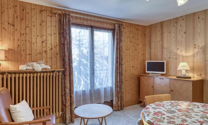 Megeve Wohnung | Location cosy : 2 pièces rénové, balcon sud-est, proche centre et télécabines du Jaillet à Megève - FR-1-453-122