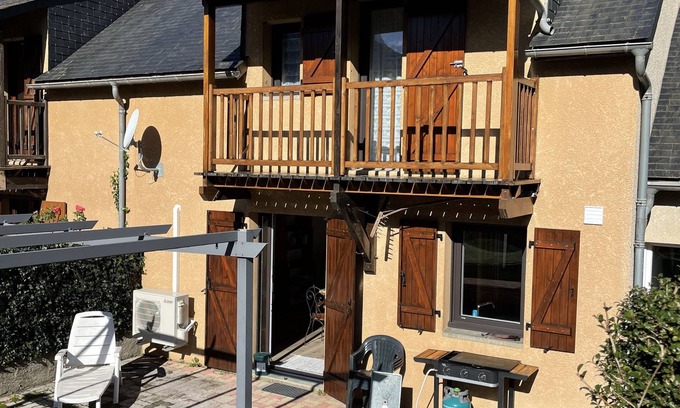 Esquieze-Sere Haus | Location Tout Confort 8 Personnes Dans les Pyrénéées