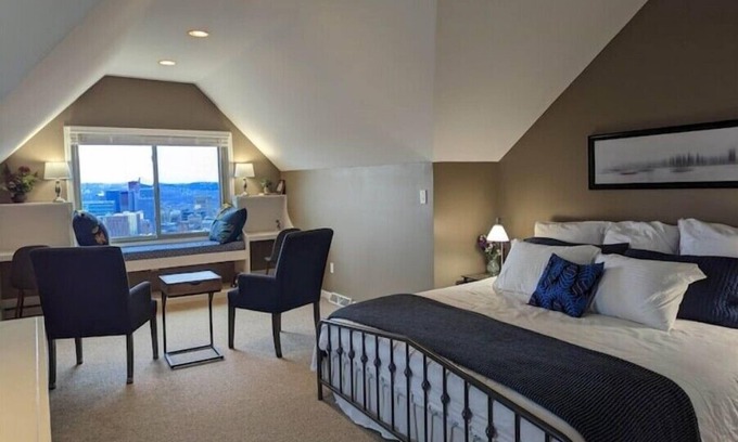 Mount Washington Haus | Location, view, comfort: Welcome to the Boma, 3b2b