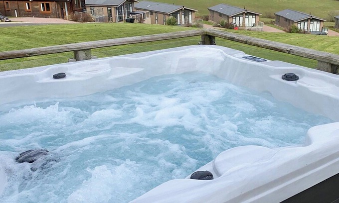 Billingsley Hütte | 2 bedroom accommodation in Stottesdont, near Bridgnorth