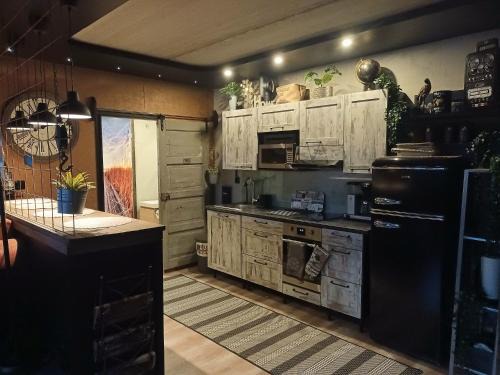 Ylojarvi Haus | Loft by the lake asunto omakotitalon alakerrassa