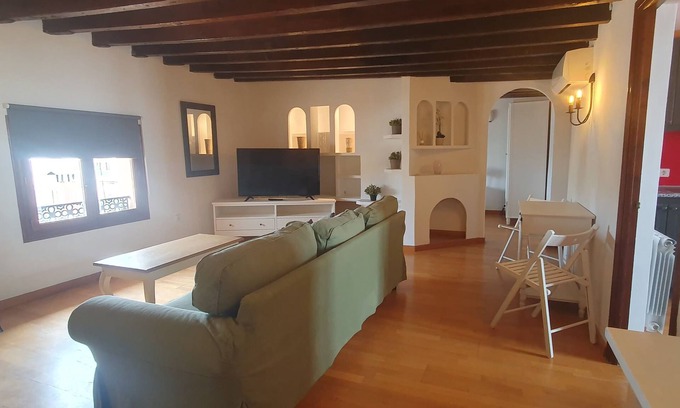 La Llotja-Born Eigentumswohnung | Loft con excelente ubicación (Centro) a 10 minutos del Aeropuerto San Joan
