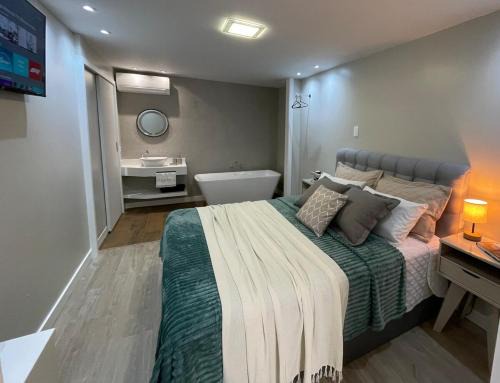 Velha Wohnung | Loft novíssimo com banheira imersão aquecida a 5min da Vila Germânica