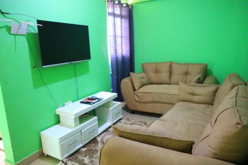 Chuka Haus | Lofty airb&b