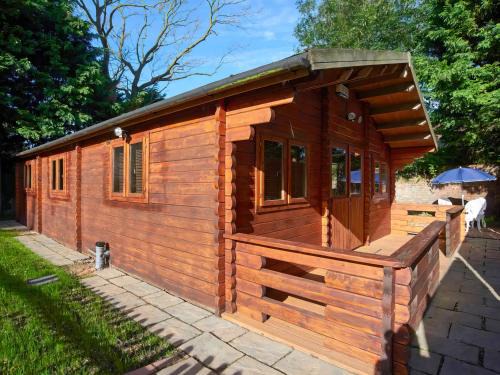 Guyhirn Haus | Log Cabin