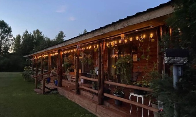 Vestaburg Haus | Log Cabin house on 10.5 acers of wooded land. Accommodates 20 plus guest.