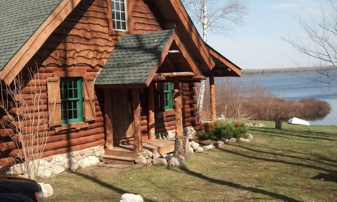 Rudyard Kabine | Blockhaus in unberührten nördlichen Wäldern und Wasser privaten Rückzug