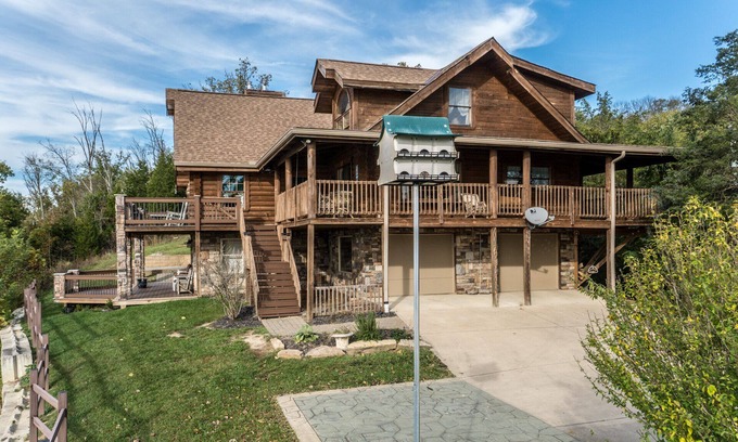 Union Kabine | Neues Angebot Unglaubliche Log Cabin Lodge Retreat mit Blick auf den Ohio River