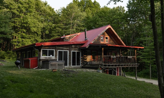 Bladensburg Kabine | Log Cabin Lodge mit einem Innenpool bietet Platz für bis zu 16
