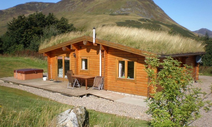 Spittal of Glenshee Kabine | Log Cabin mit Hot Tub & Sauna für 4/5 | Im Cairngorm Nationalpark | Great Views