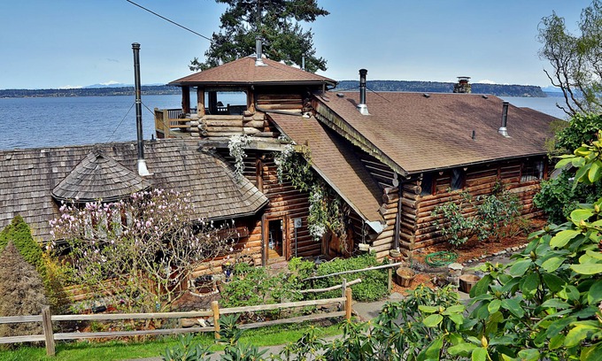 Langley Haus | Log Castle - Am Strand, Expansive Sound / Mountain View (neu bei VRBO)