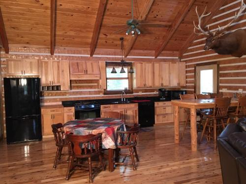 Ocklawaha Haus | Log Home Guest House