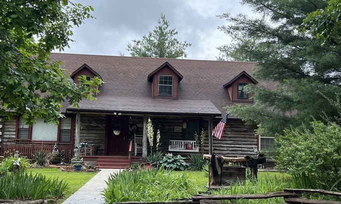 Treece Haus | Log Home in the woods. privacy, deer, “Little Paradise”you’ll love country