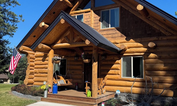 Rexford Kabine | LOG HOME new built- 4bds-3 levels-golf nearby