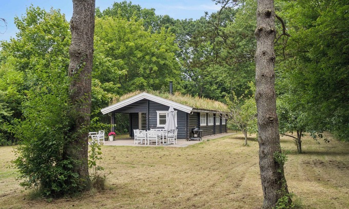 Dronningmolle Haus | Log house in Dronningmølle, 150 m to the beach