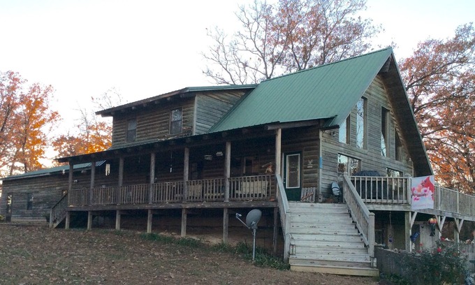 Nevada Haus | Log-seitig Haus auf 60 Acres In Southwest Missouri
