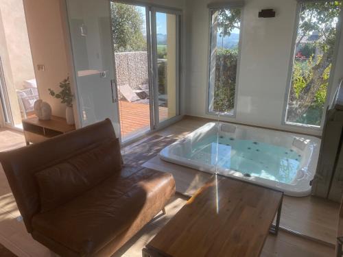 Joucas Haus | logement avec jacuzzi
