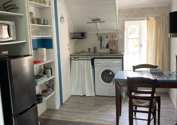 Varennes-les-Narcy Haus | Logis côté Cour