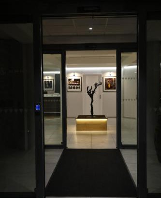Arbois Hotel | Logis Hotel des Cépages