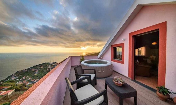 Tabua Haus | Lombo Cesteiro Guesthouse