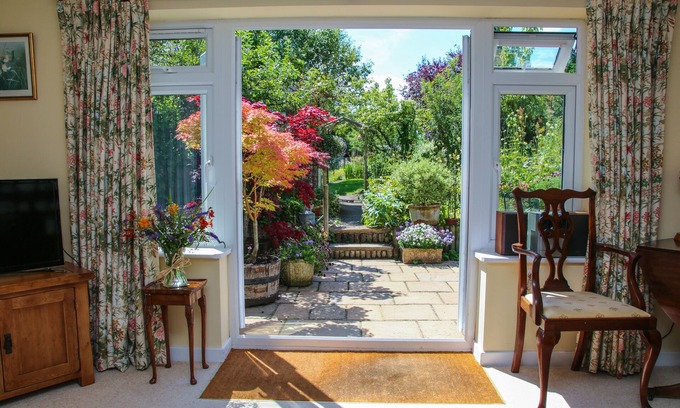 Chippenham Haus | London Road Guest Accommodation