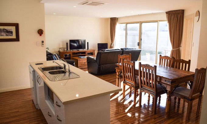 Port Elliot Haus | Longreach in Port Elliot