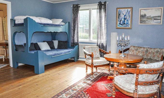 Malung-Salen Municipality Haus | Look forward to an active vacation close to nature in this beautifully situated vacation home.