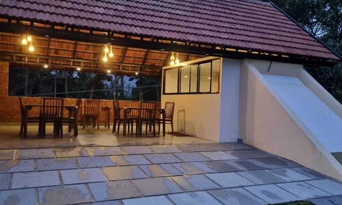 Sulthan Bathery Haus | Looking for an Ayurvedic holiday at the lap of Kerala's green haven "Wayanad".