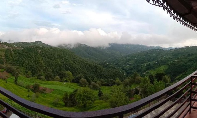 Mukteshwar Haus | Lord Krishna Himalayan Hotel & Restaurant