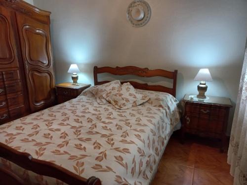 Lobos Haus | Los Abuelos