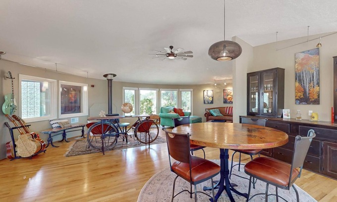 Los Alamos Haus | Los Alamos Oasis