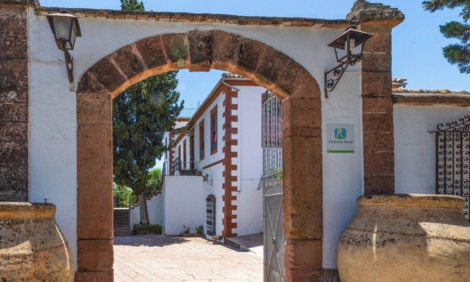 Montoro Villa | Los Cardenes Molino Aceite De 1911 Montoro by Ruralidays