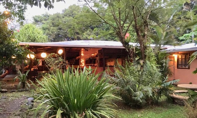 Dos Brazos Haus | Los Mineros Guesthouse