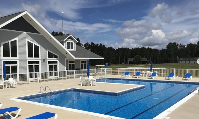 South Boardman Wohnmobilvermietung | Lot#79 South Boardman